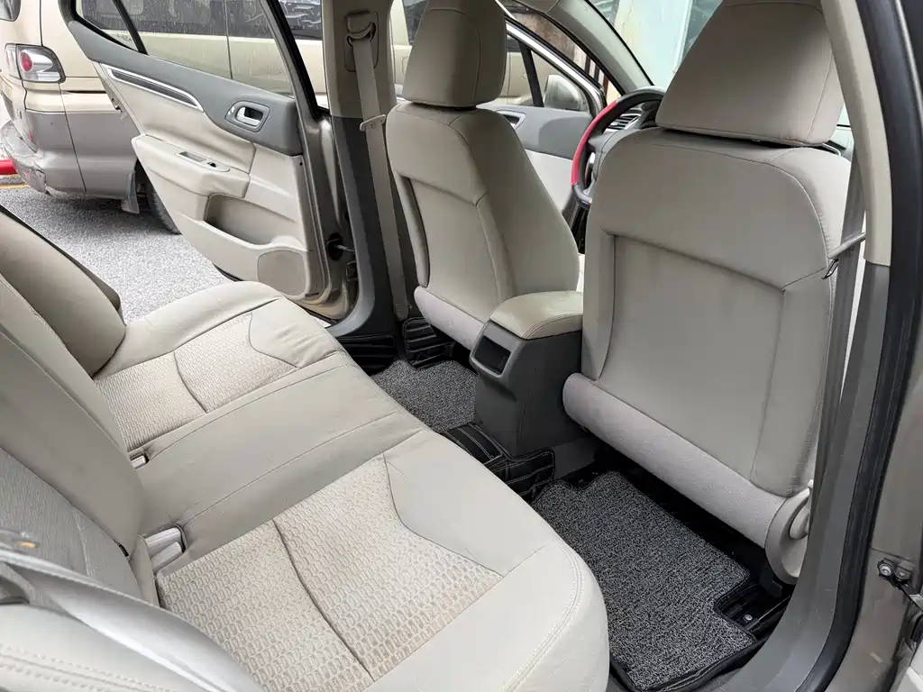 Citroen C4L 2015 — фото 10