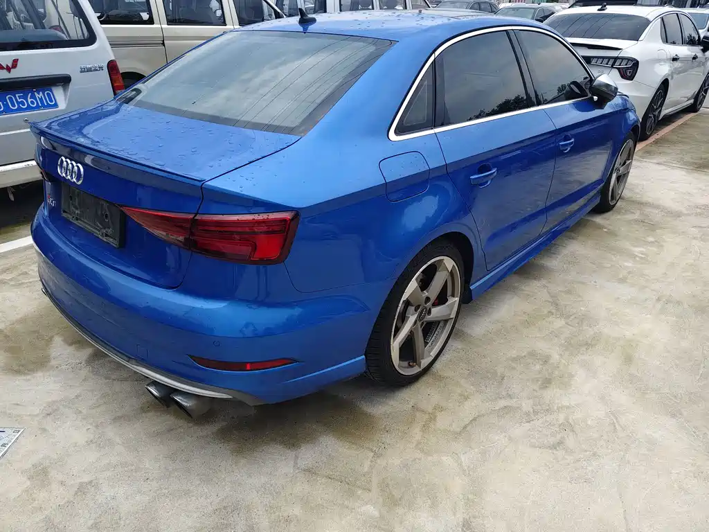 Audi S3 2018 — фото 10