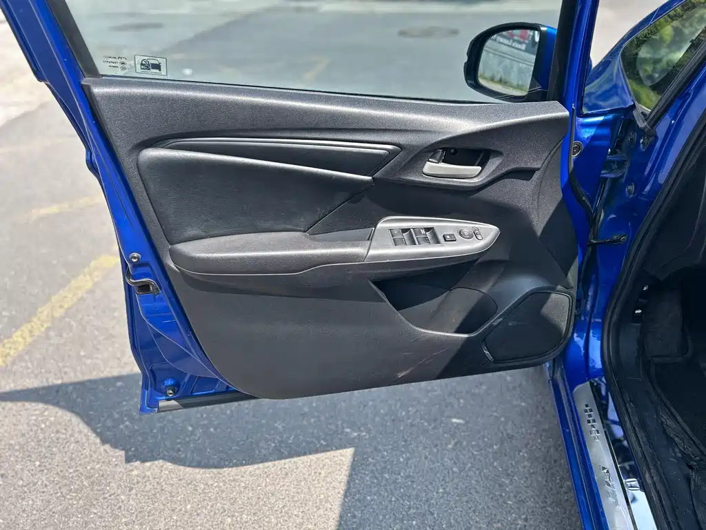 Honda Fit 2016 — фото 9