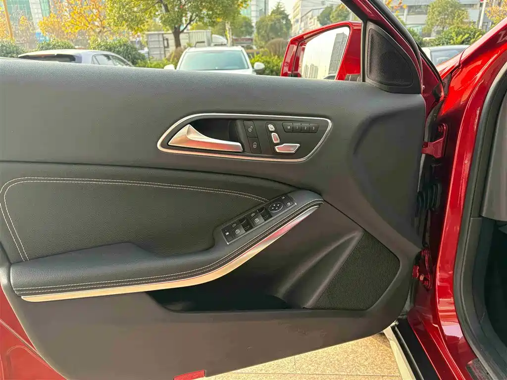 Mercedes-Benz GLA 2017 — фото 4