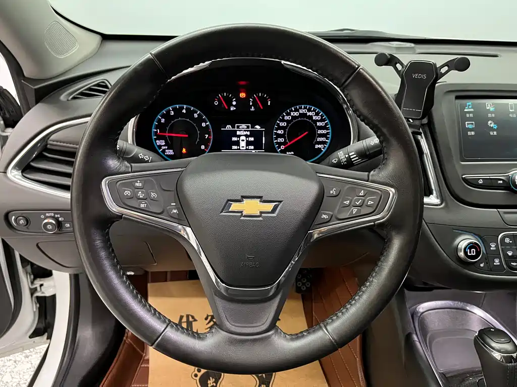 Chevrolet Malibu XL 2017 — фото 8