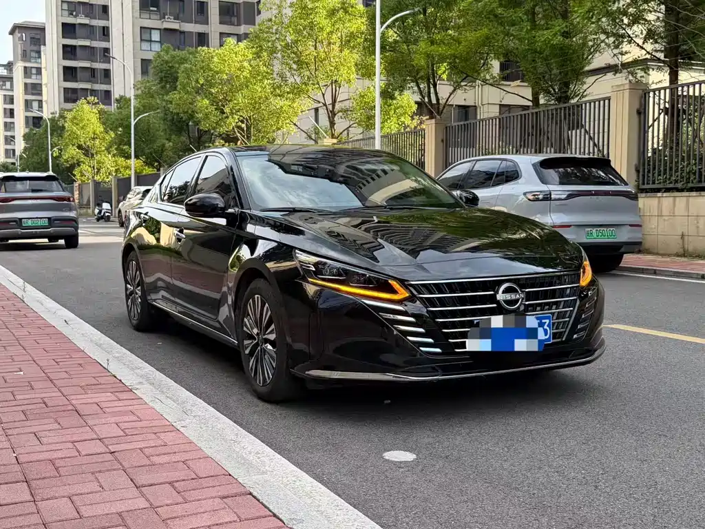 Nissan Teana 2025