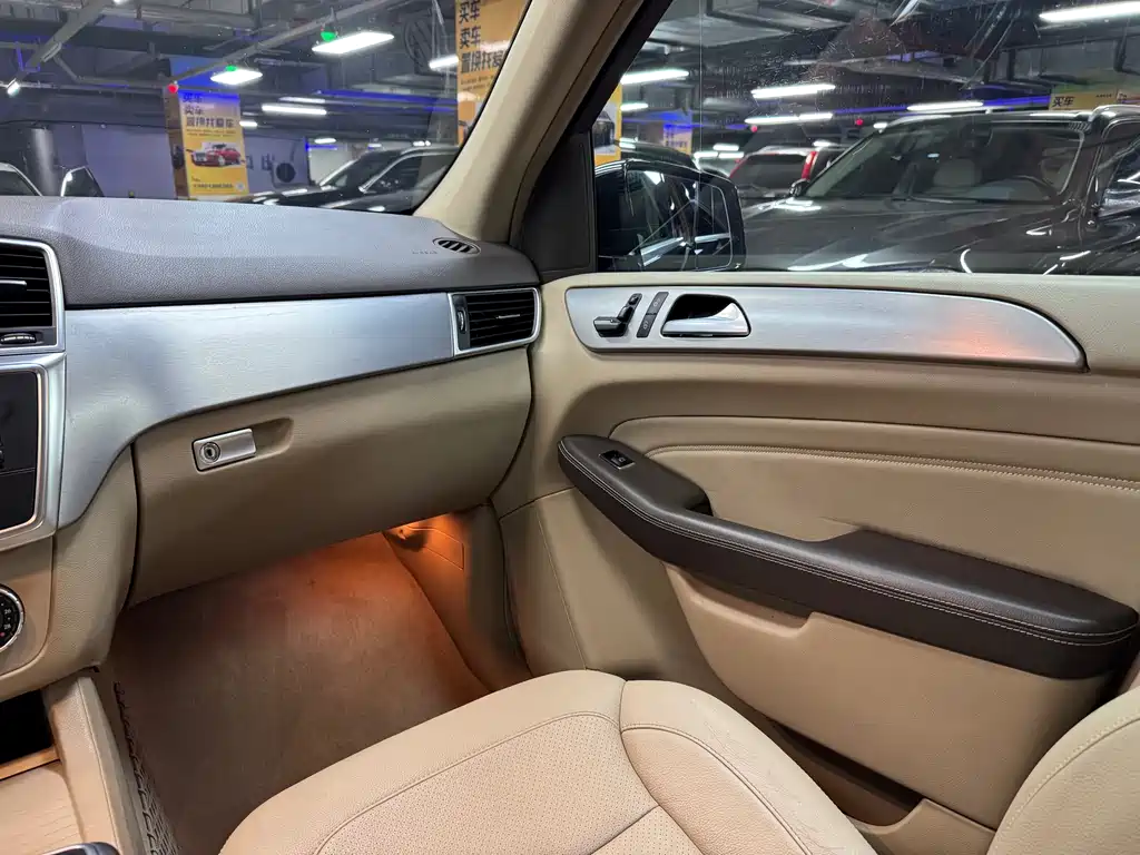 Mercedes-Benz M-Class 2015 — фото 17