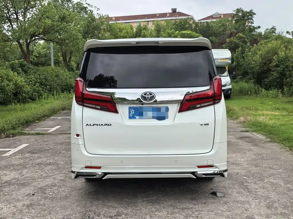 Toyota Alphard 2018 — фото 20