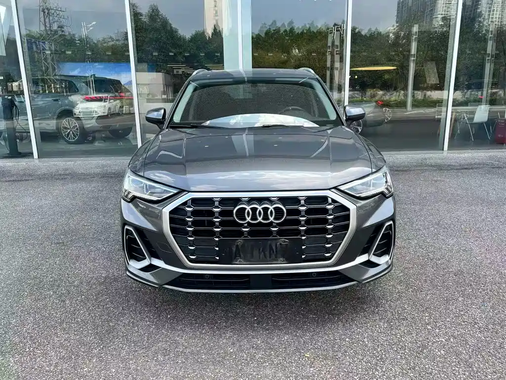 Audi Q3 2021 — фото 2