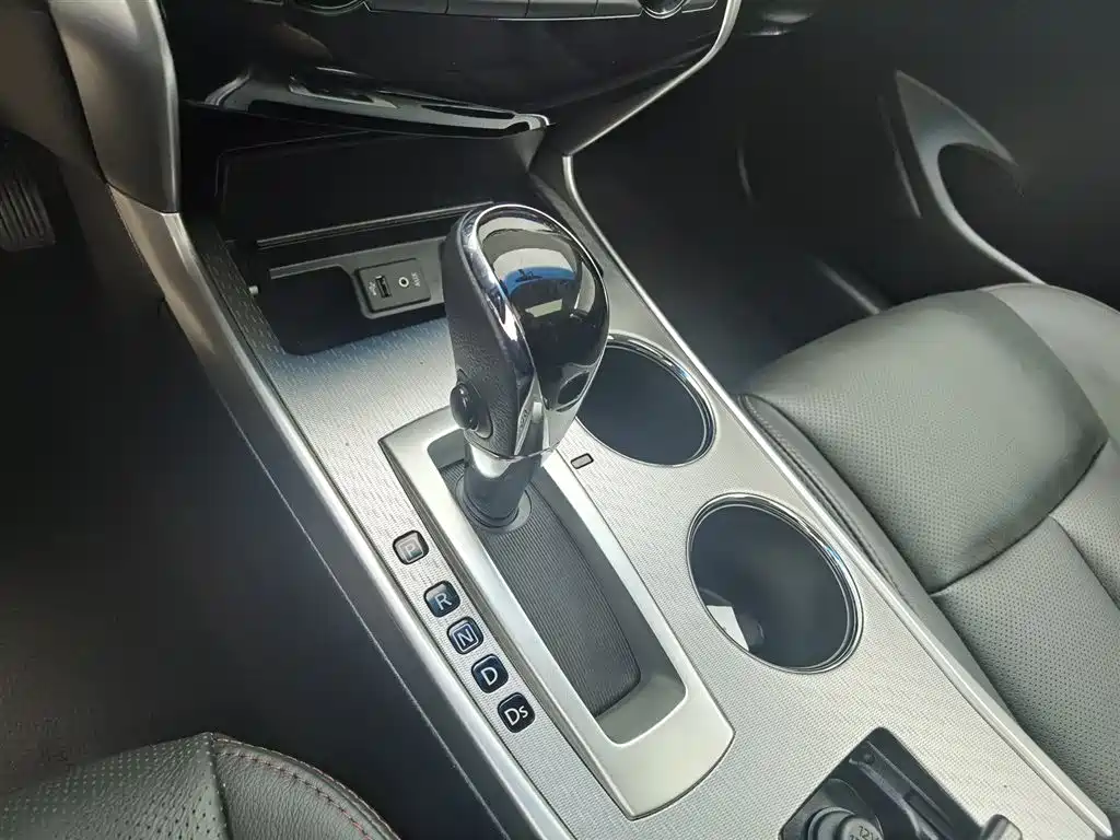 Nissan Teana 2018 — фото 13