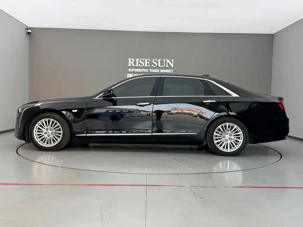 Cadillac CT6 2023 — фото 29