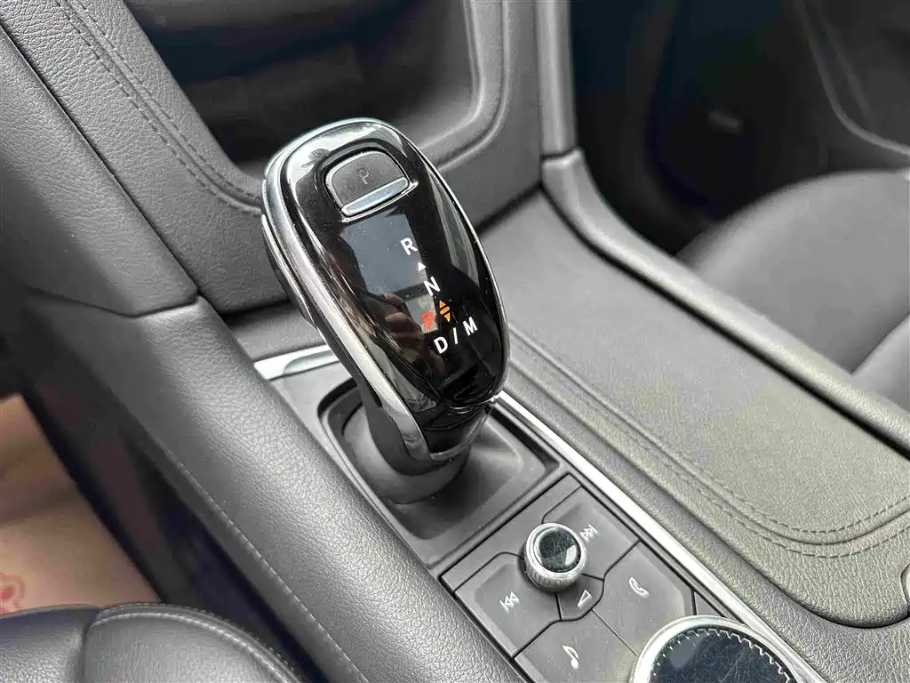 Cadillac XT5 2020 — фото 14