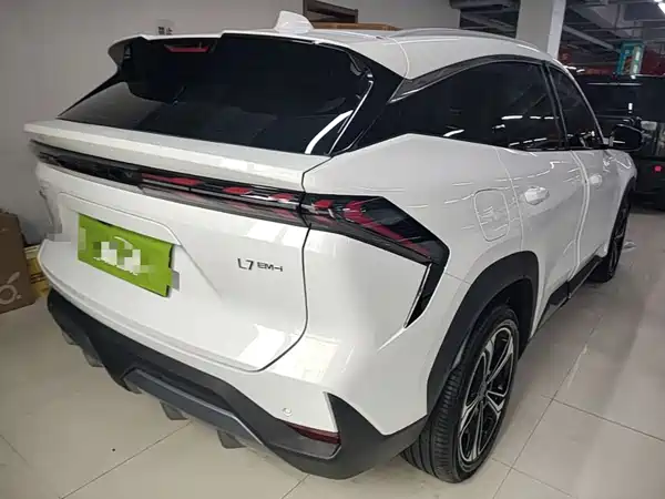 Geely Galaxy L7 2025