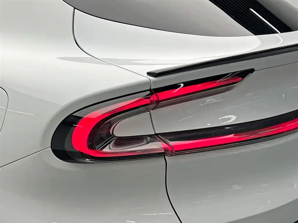 Xiaomi YU7 2025 — фото 10