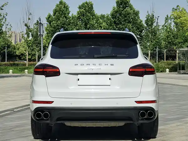 Porsche Cayenne 2015