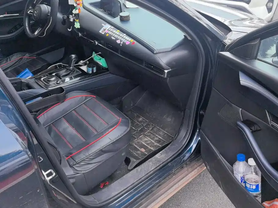 Mazda CX-30 2021 — фото 8