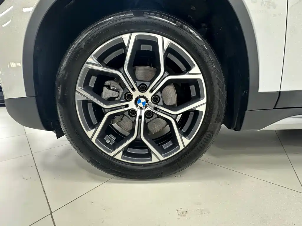 BMW X1 2022 — фото 8