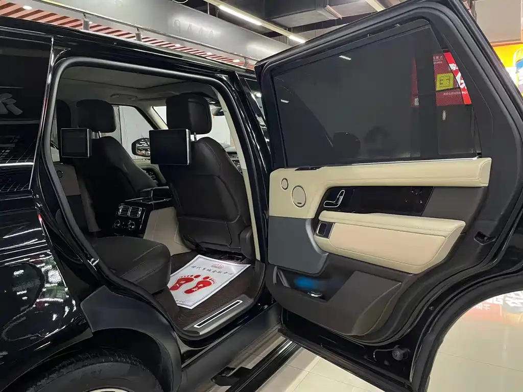 Land Rover Range Rover 2020 — фото 13