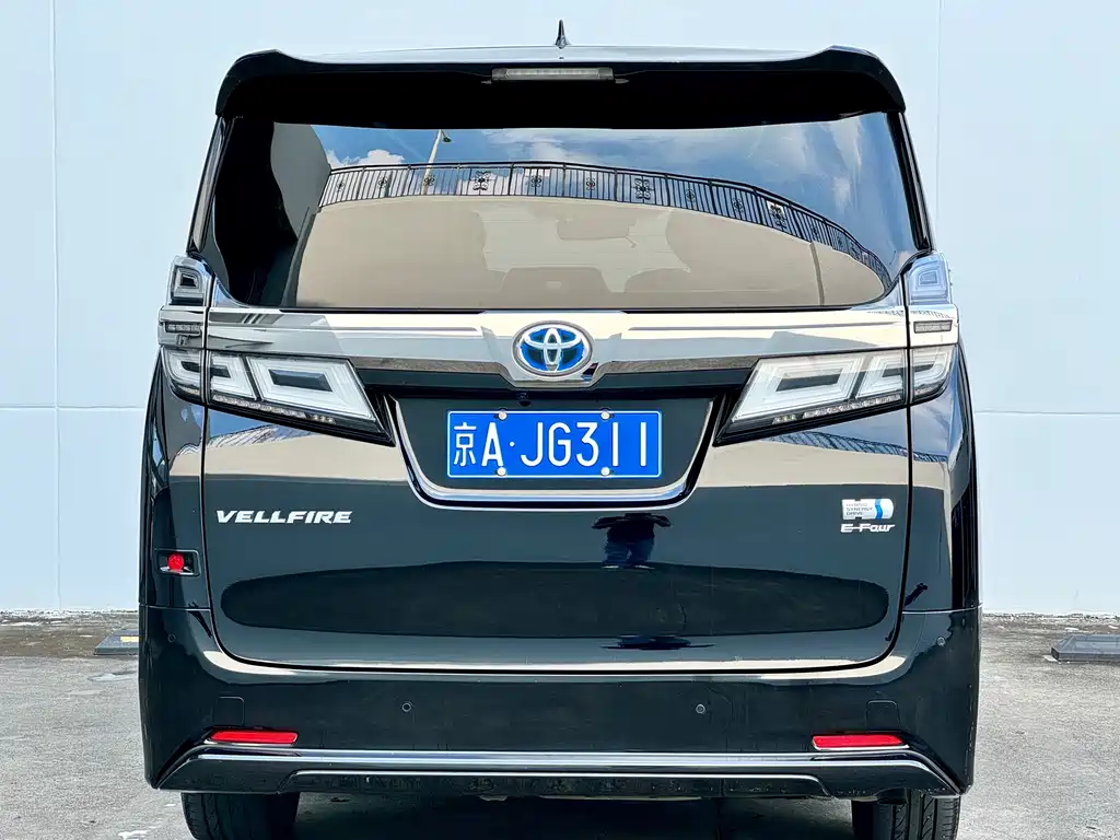Toyota Vellfire 2021 — фото 11