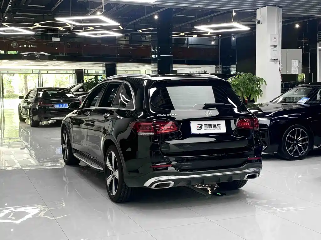Mercedes-Benz GLC 2023 — фото 9