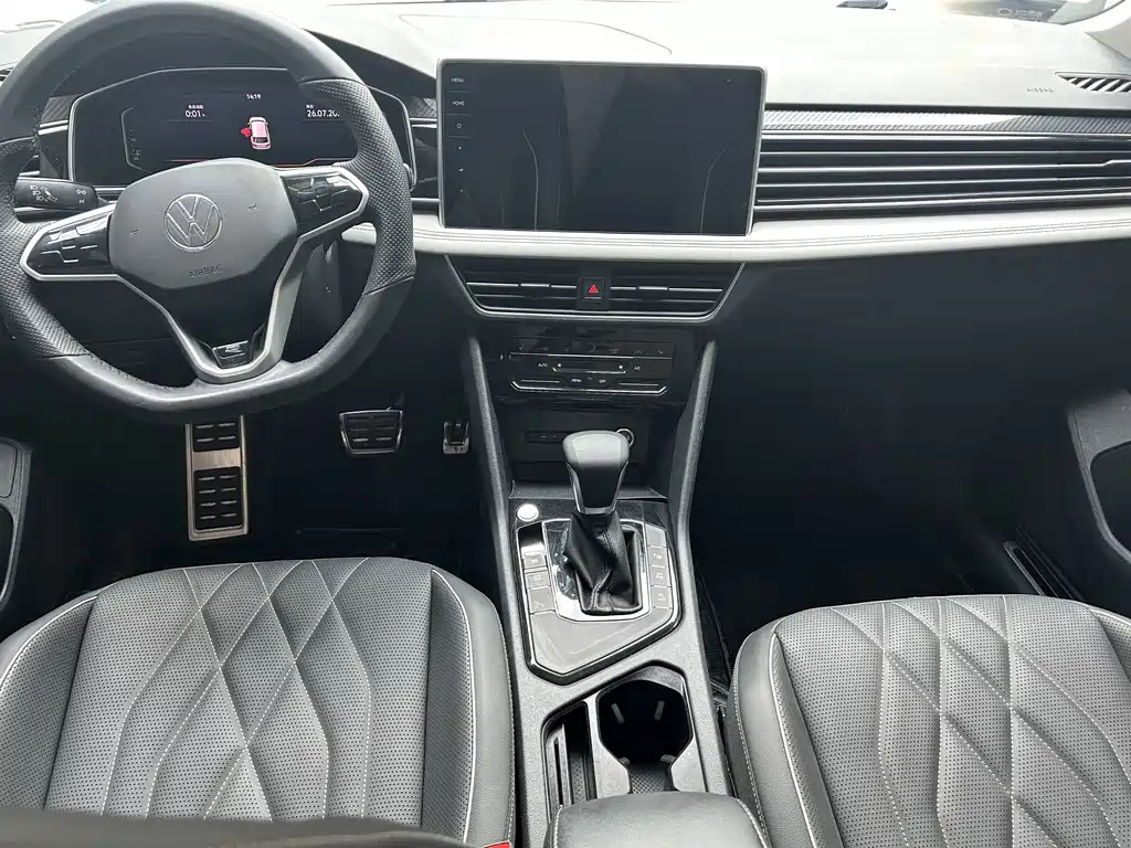Volkswagen Tiguan L 2022