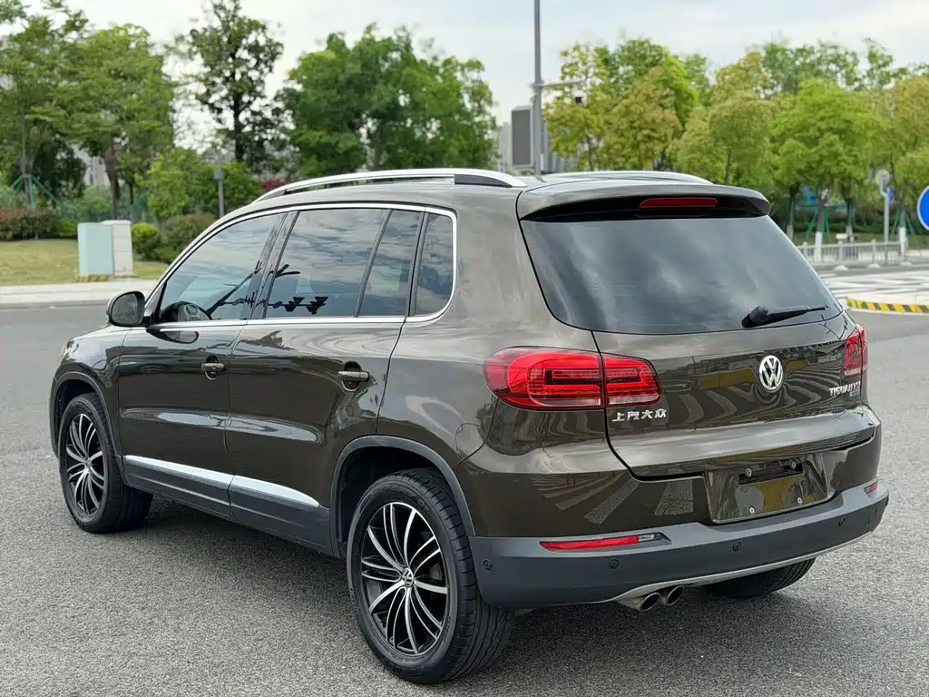 Volkswagen Tiguan 2015 — фото 10