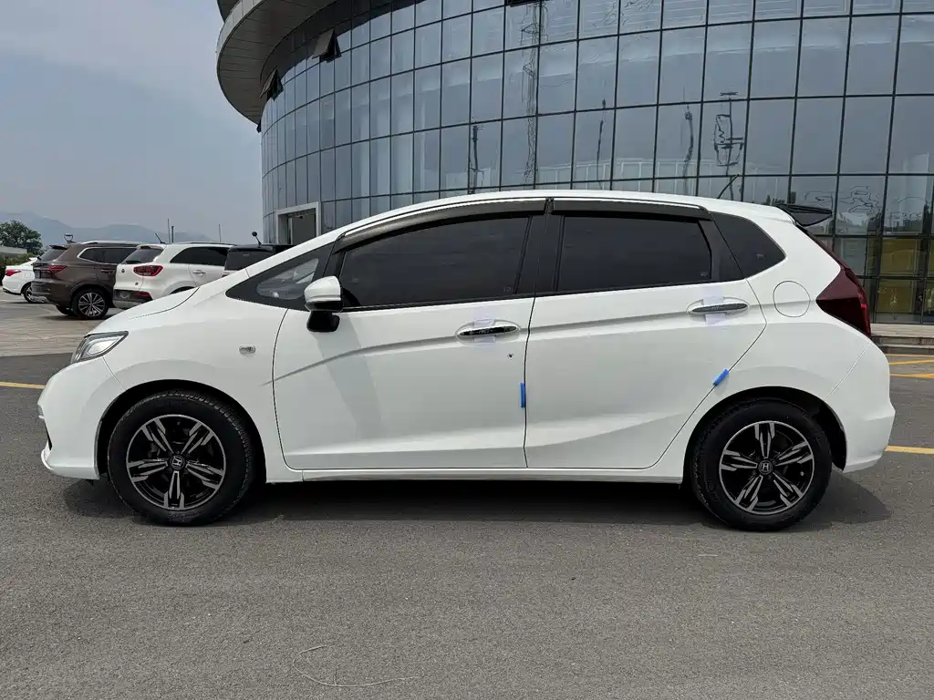 Honda Fit 2018 — фото 26