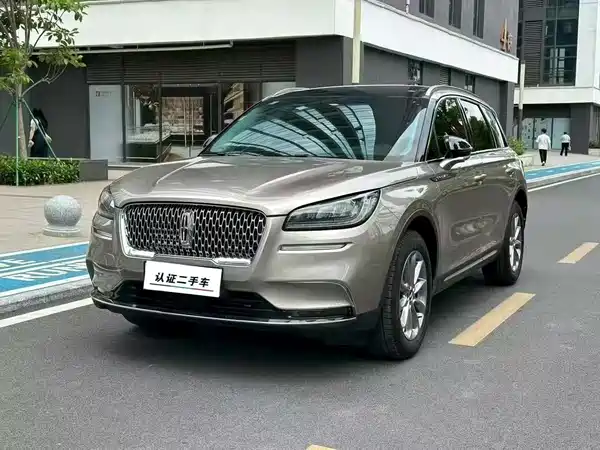 Lincoln Corsair 2021