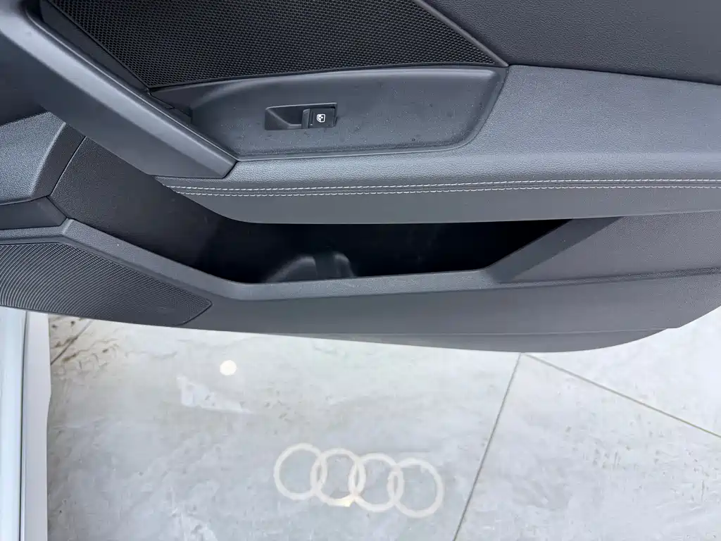 Audi A3 2023 — фото 25