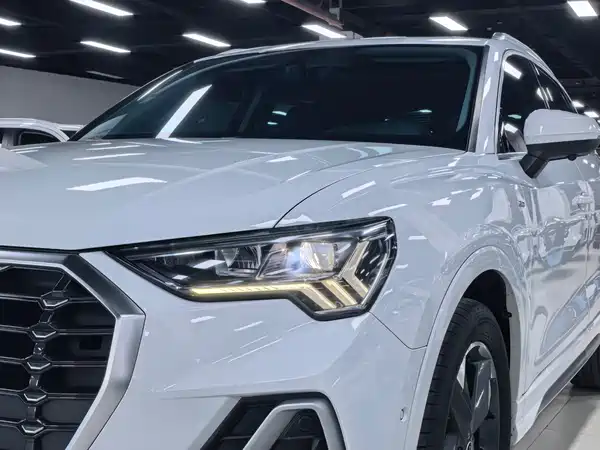 Audi Q3 2023
