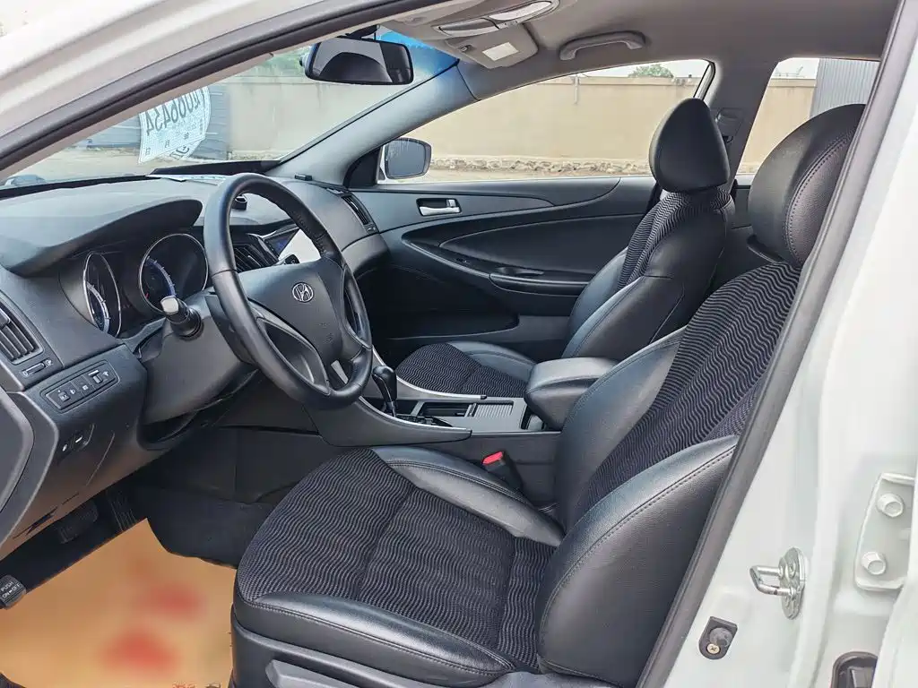 Hyundai Sonata 2015 — фото 8