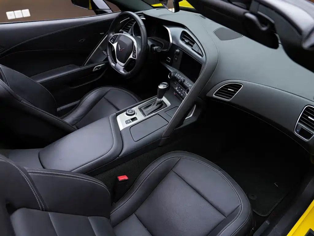 Chevrolet Corvette 2017 — фото 19