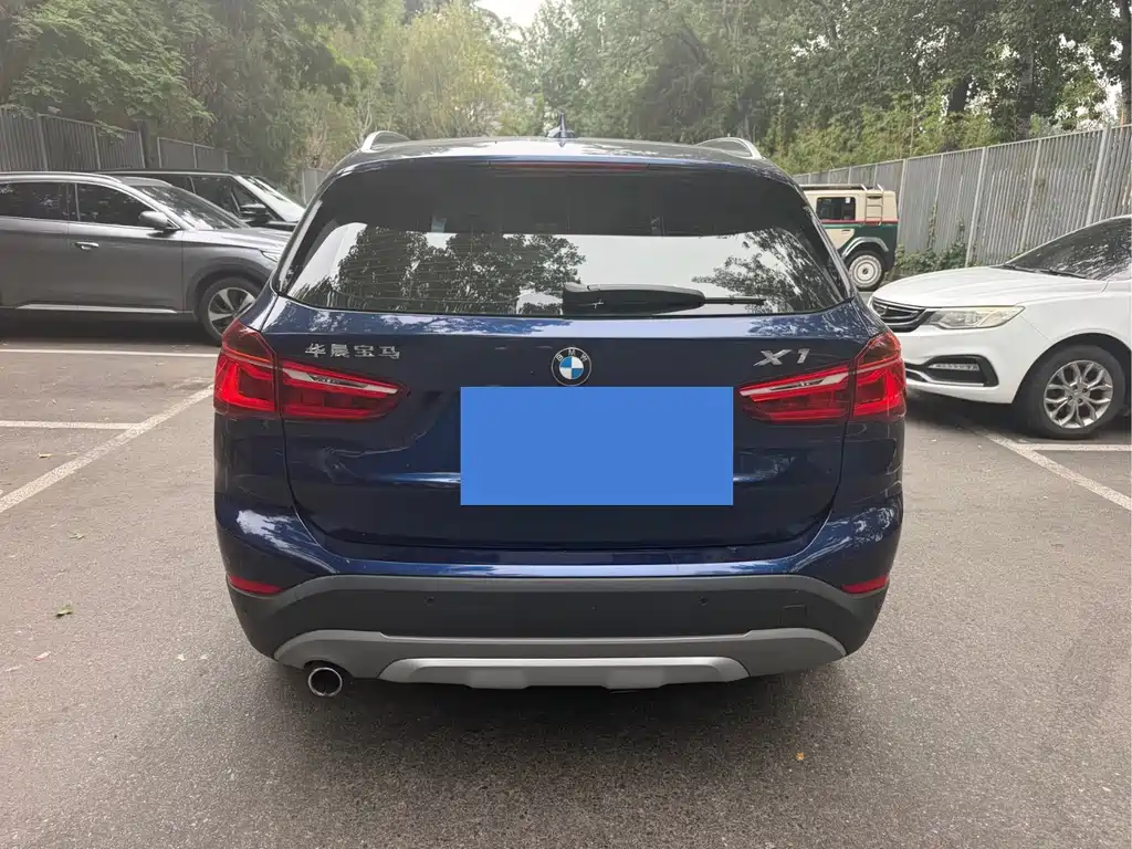 BMW X1 2017 — фото 14
