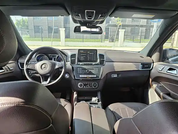 Mercedes-Benz GLE 2018