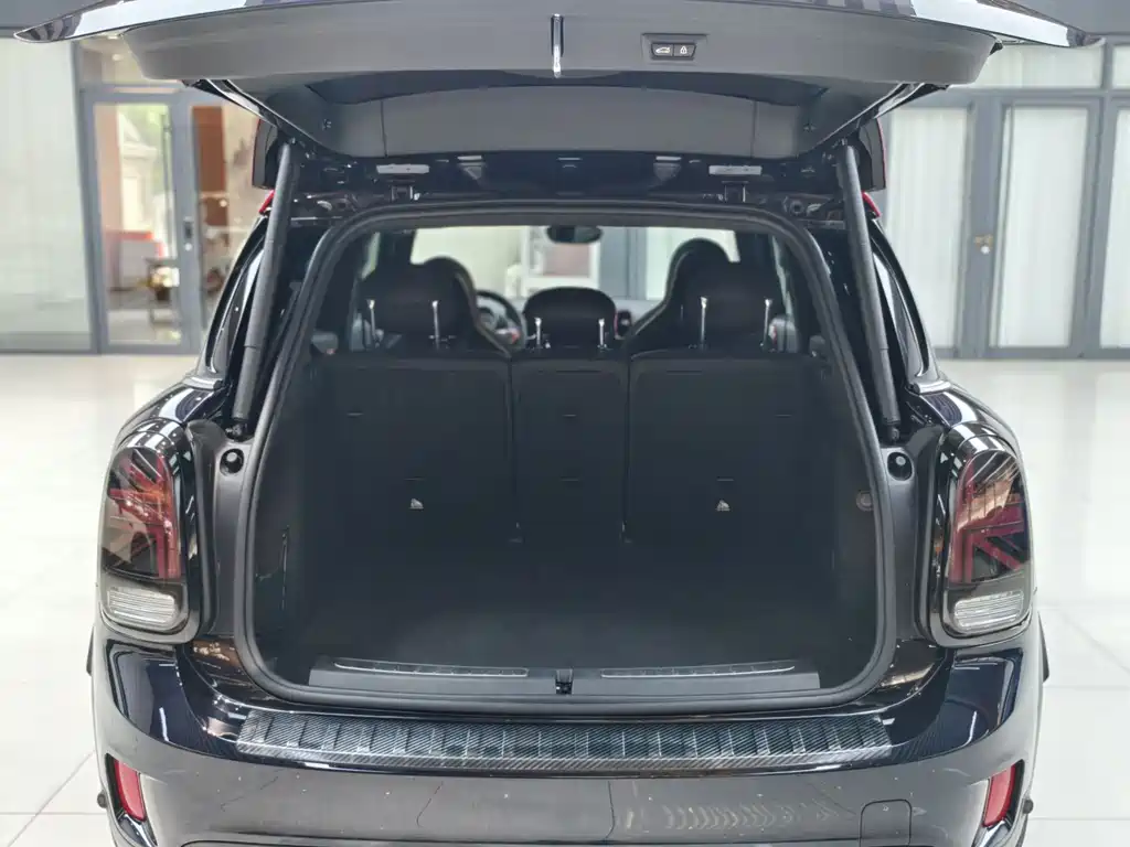 MINI JCW Countryman 2021 — фото 12