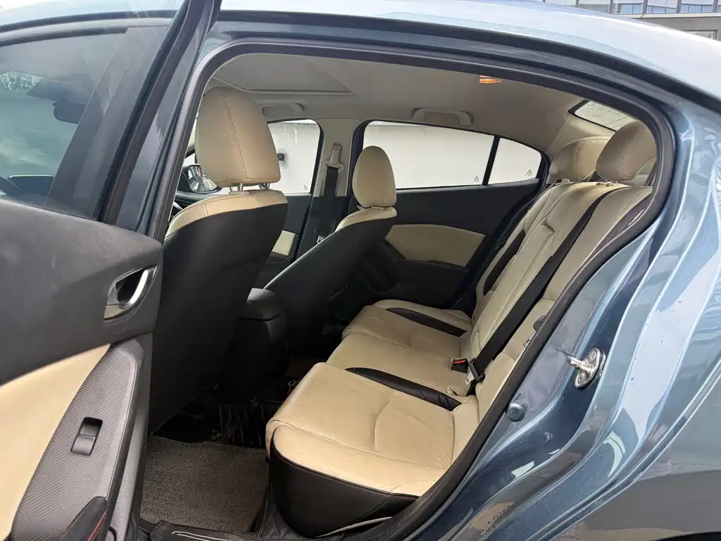 Mazda 3 Angkesela 2016 — фото 10
