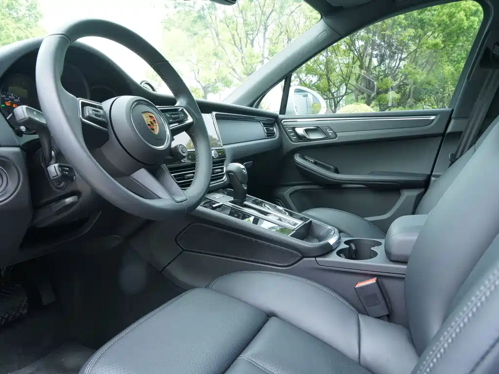 Porsche Macan 2024 — фото 10