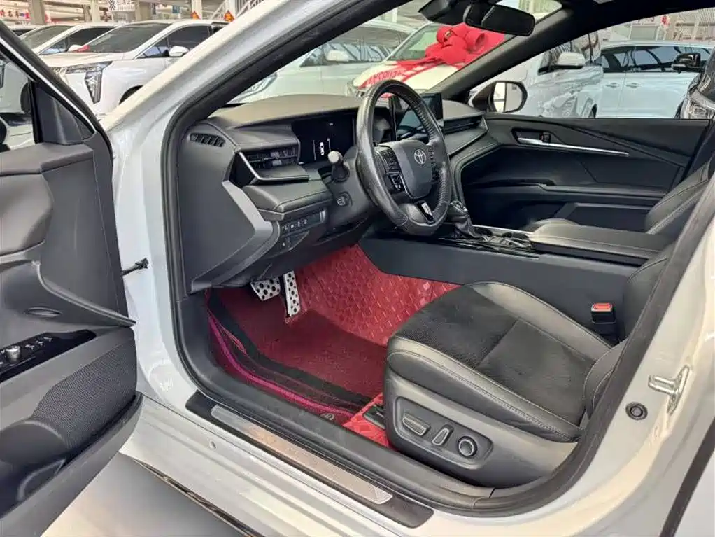 Toyota Camry 2024