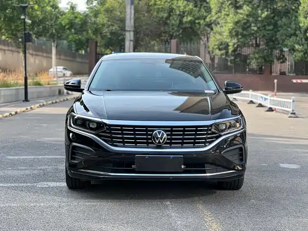 Volkswagen Passat 2024