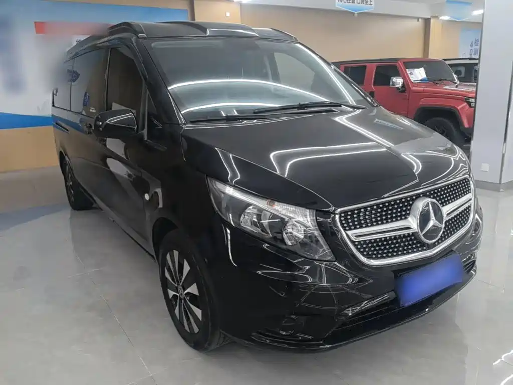 Mercedes-Benz Vito 2023 — фото 4