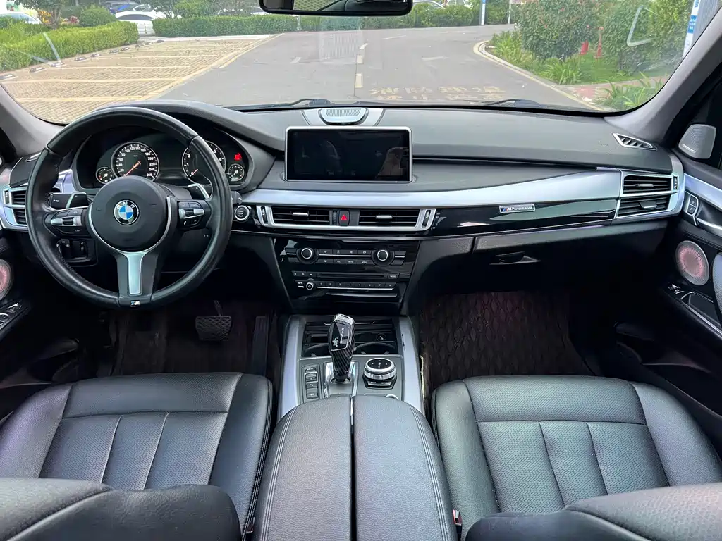 BMW X5 2019 — фото 12