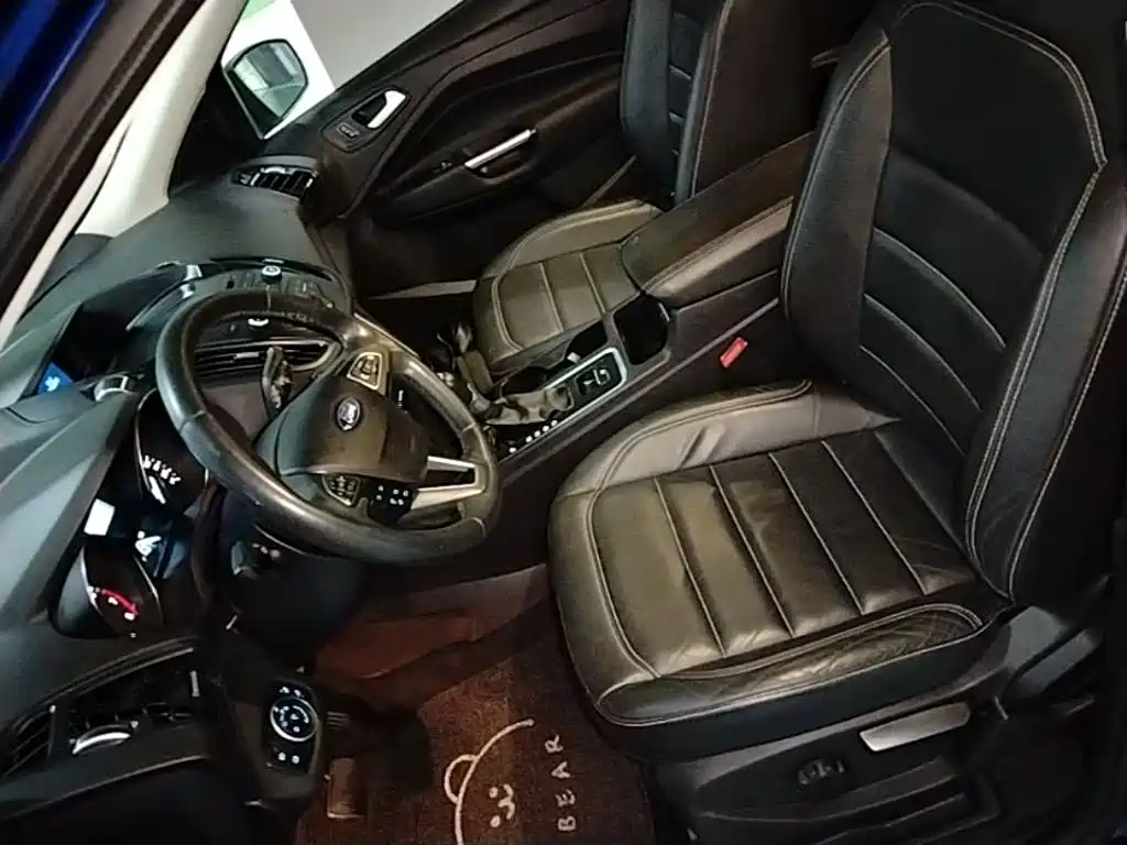 Ford Kuga 2016 — фото 15