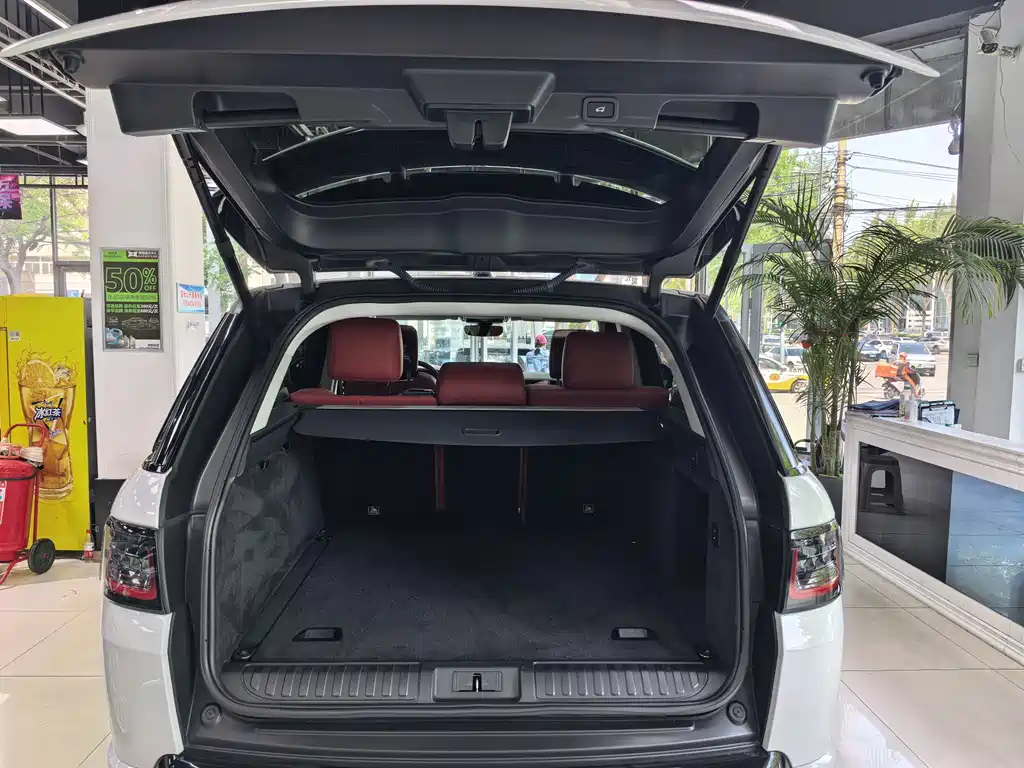 Land Rover Sport 2020 — фото 12