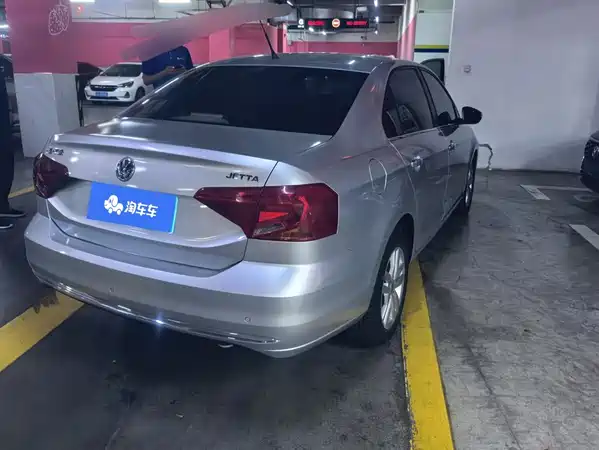 Volkswagen Jetta 2018