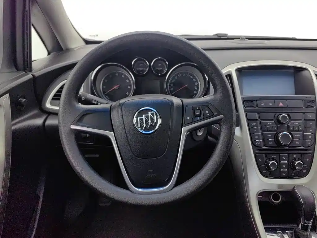 Buick Excelle GT 2014 — фото 11