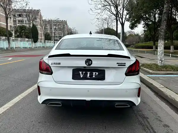 MG MG5 2021