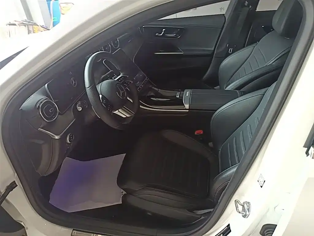 Mercedes-Benz C-Class 2022 — фото 15
