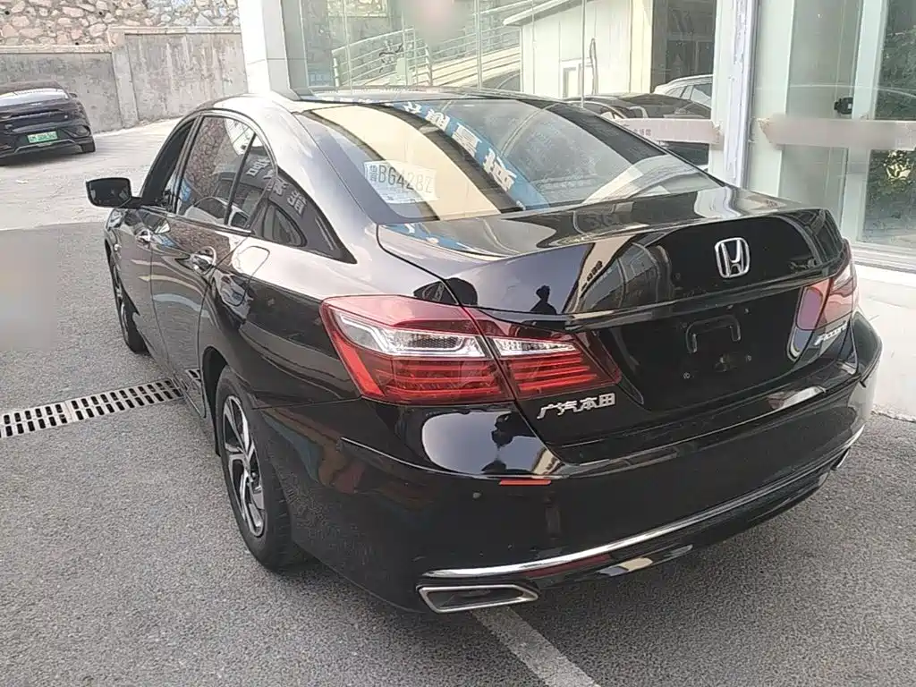 Honda Accord 2017 — фото 5