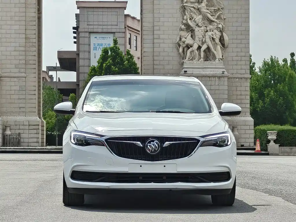 Buick Excelle 2021 — фото 2