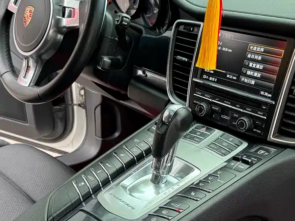 Porsche Panamera 2013