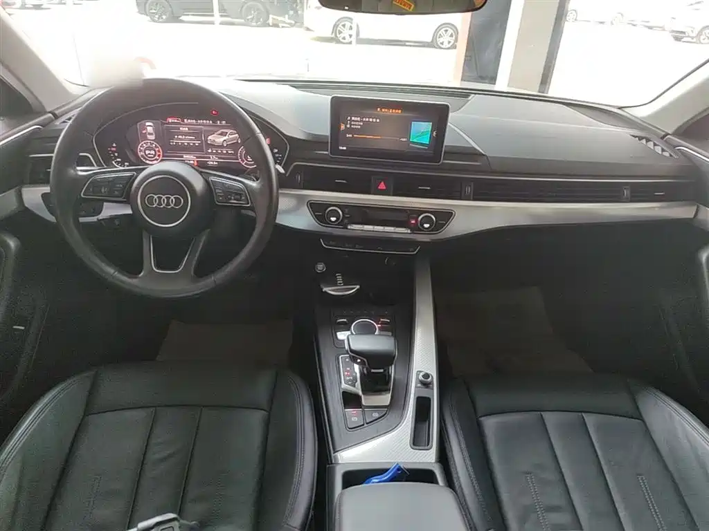 Audi A4L 2018 — фото 10