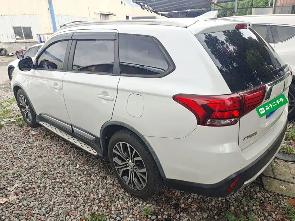 Mitsubishi Outlander 2017