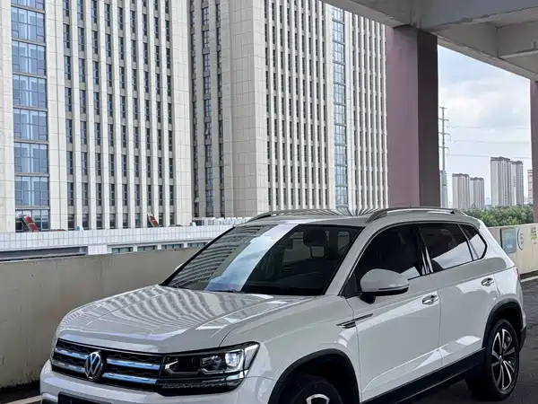 Volkswagen Tharu 2020