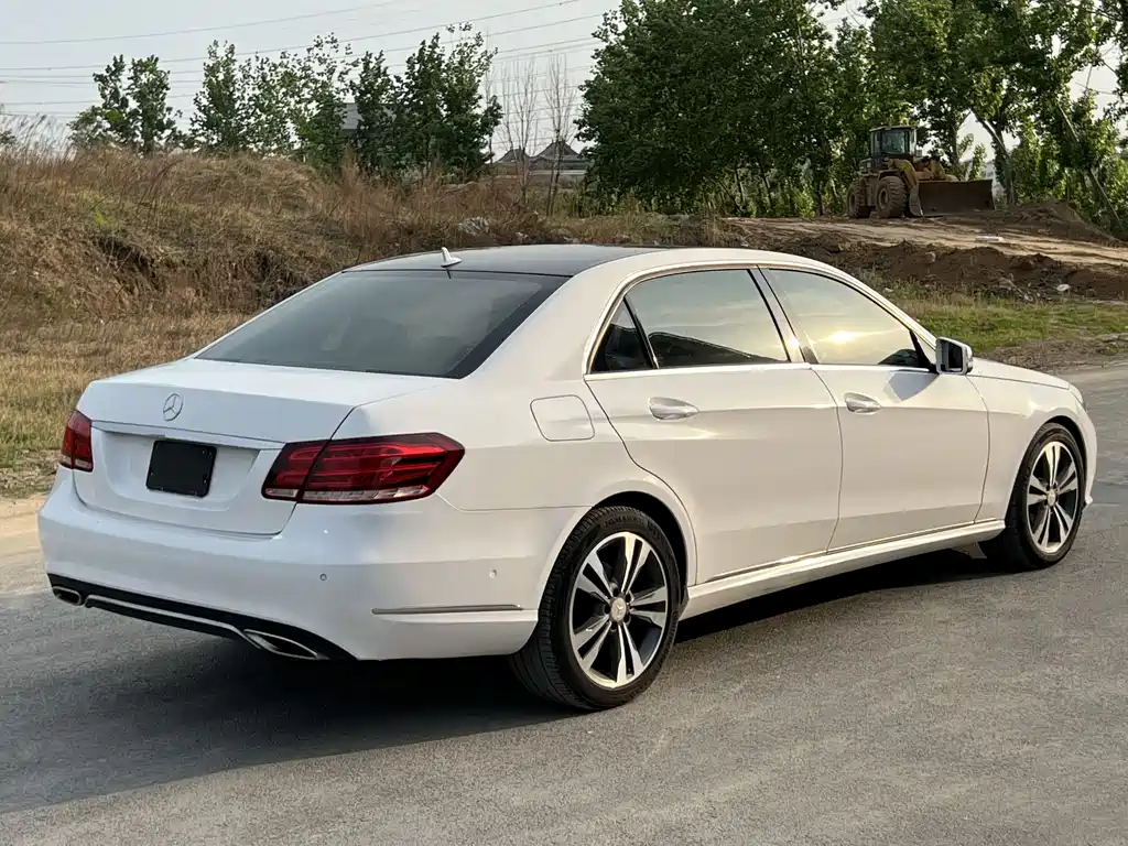 Mercedes-Benz E-Class 2016 — фото 4